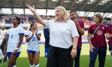 乐鱼官网:海耶斯：在女足世界杯之前，USWNT进入了“下一阶段”